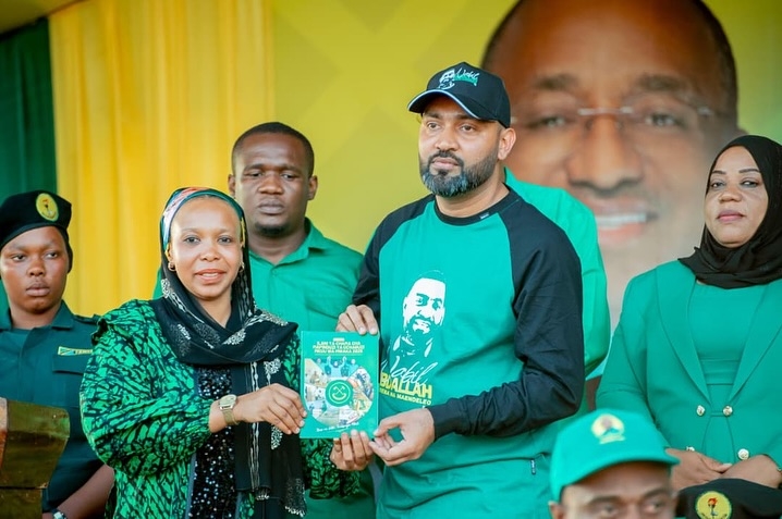 SOMBI AZINDUA RASMI KAMPENI JIMBO LA DIMANI