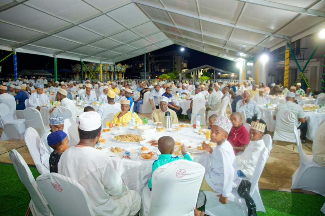 RAIS DKT. MWINYI AFUTURISHA WANANCHI WA MKOA WA KUSINI PEMBA